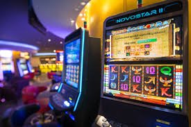 Pengguna menikmati hiburan casino dan sports dengan aman serta nyaman melalui platform yang terpercaya